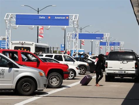 st louis lambert airport parking